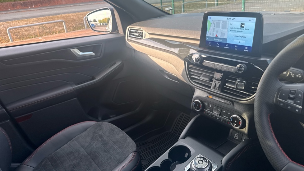 Ford Kuga 2.5 FHEV ST-Line X Edition 5dr CVT Hybrid Estate - Image 14