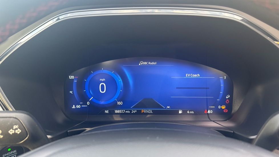 Ford Kuga 2.5 FHEV ST-Line X Edition 5dr CVT Hybrid Estate - Image 18
