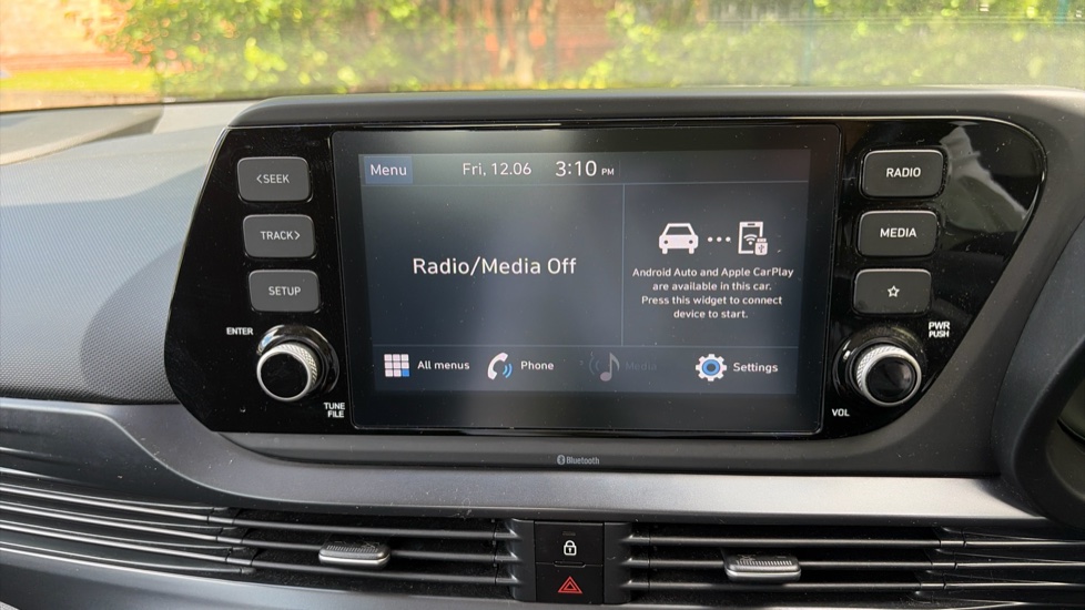 Hyundai i20 1.0T GDi 48V MHD SE Connect 5dr Petrol Hatchback - Image 12
