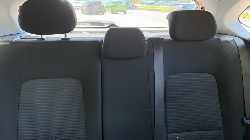 Hyundai i20 1.0T GDi 48V MHD SE Connect 5dr Petrol Hatchback - Image 15