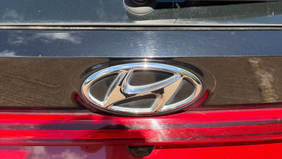Hyundai i20 1.0T GDi 48V MHD SE Connect 5dr Petrol Hatchback - Image 21