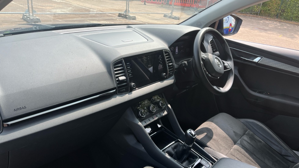 Skoda Karoq 1.5 TSI SE L 5dr Petrol Estate - Image 9
