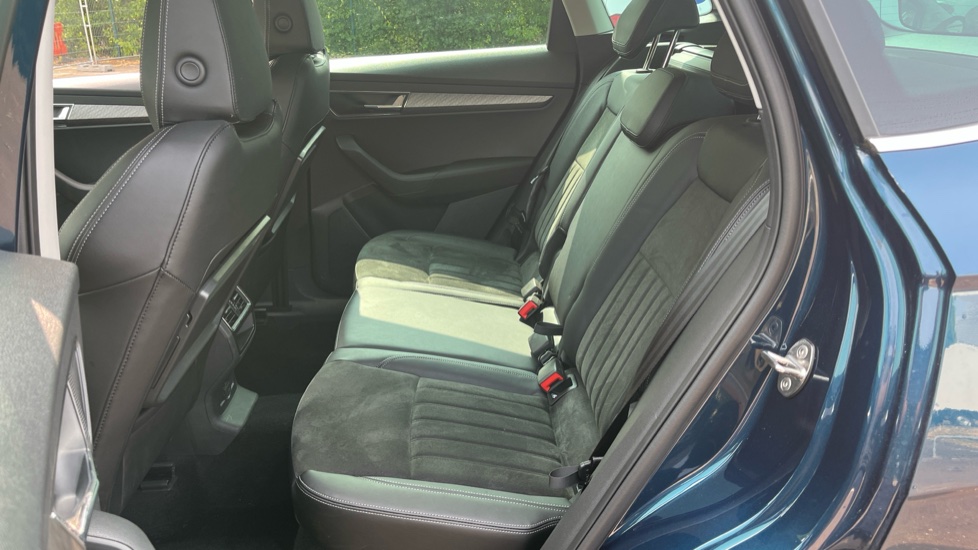 Skoda Karoq 1.5 TSI SE L 5dr Petrol Estate - Image 16