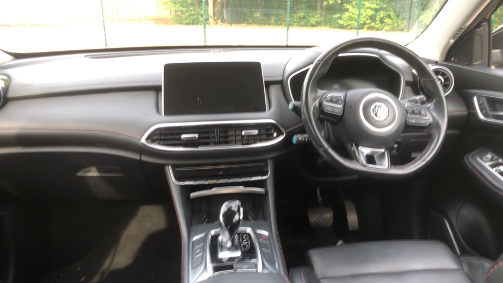 MG HS 1.5 T-GDI Excite 5dr DCT Petrol Hatchback - Image 10