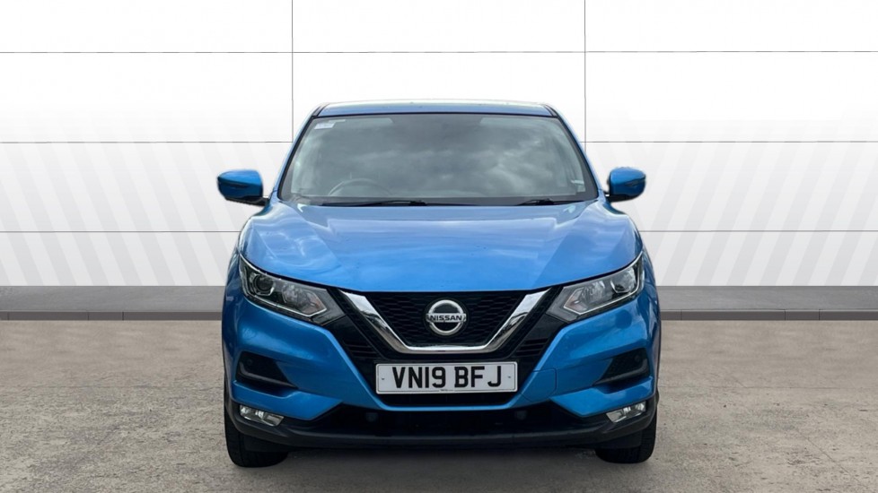 Nissan Qashqai 1.3 DiG-T Acenta Premium 5dr Petrol Hatchback - Image 3
