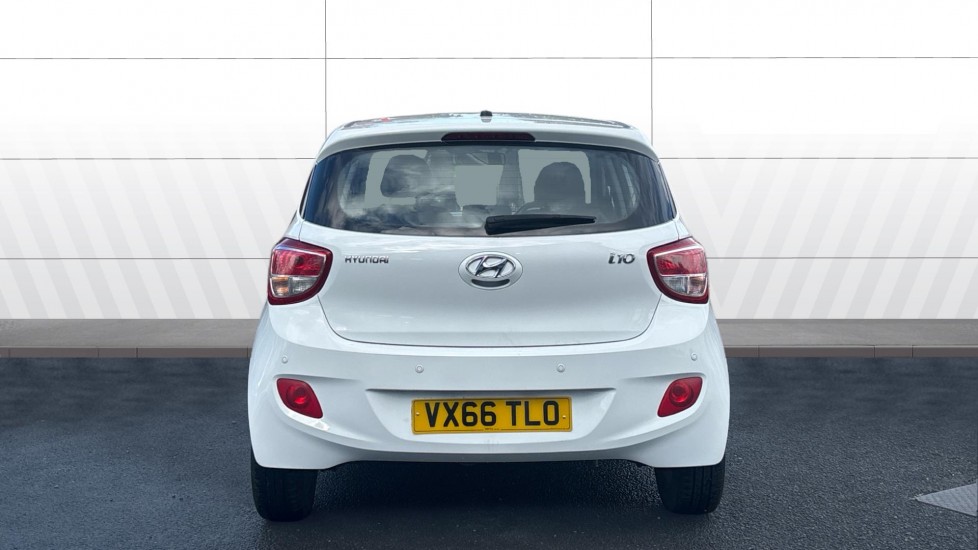 Hyundai i10 1.2 Premium 5dr Petrol Hatchback - Image 6