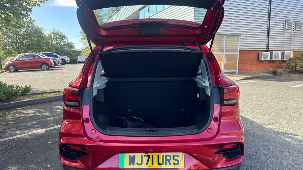 MG ZS 115kW Trophy Connect EV Long Range73kWh 5dr Auto Electric Hatchback - Image 4