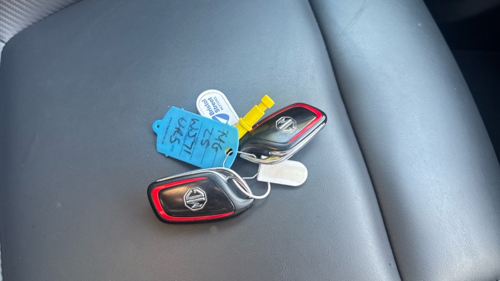 MG ZS 115kW Trophy Connect EV Long Range73kWh 5dr Auto Electric Hatchback - Image 19