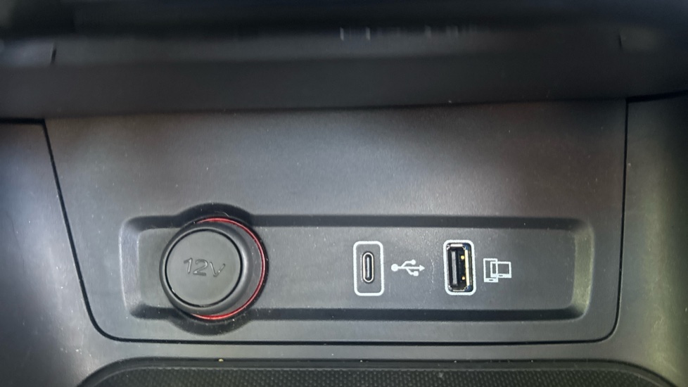 MG ZS 115kW Trophy Connect EV Long Range73kWh 5dr Auto Electric Hatchback - Image 20