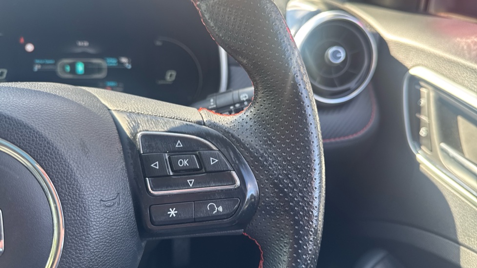 MG ZS 115kW Trophy Connect EV Long Range73kWh 5dr Auto Electric Hatchback - Image 24