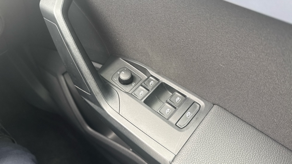 SEAT Arona 1.0 TSI 110 FR 5dr Petrol Hatchback - Image 25