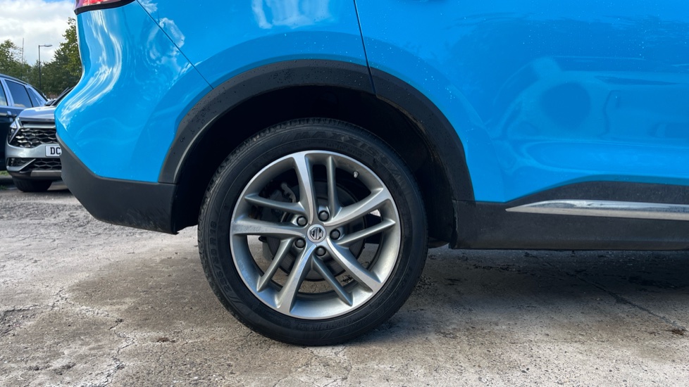 MG HS 1.5 T-GDI Excite 5dr DCT Petrol Hatchback - Image 7