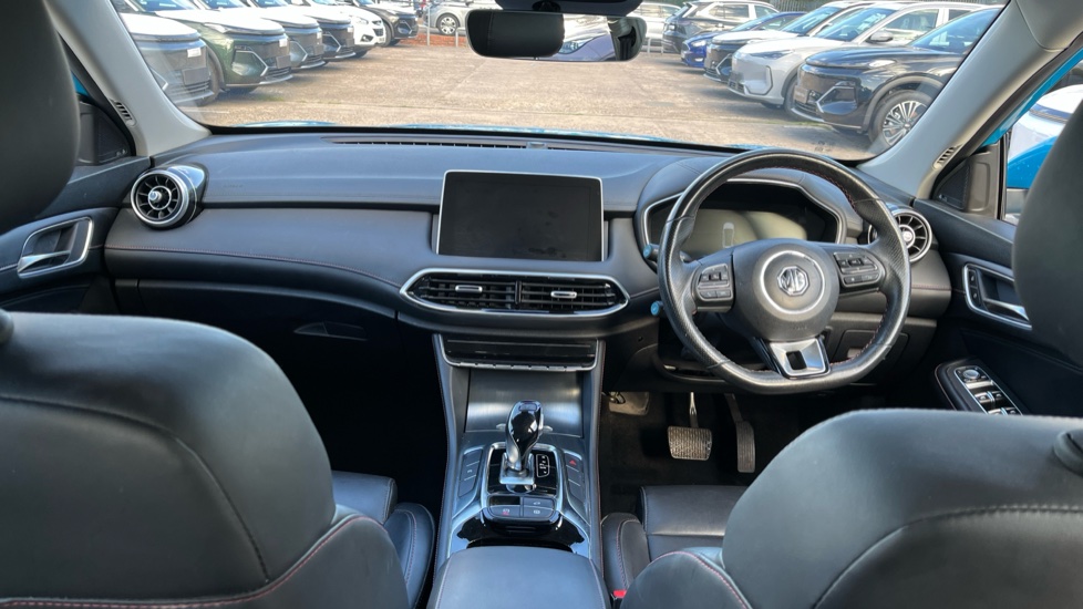 MG HS 1.5 T-GDI Excite 5dr DCT Petrol Hatchback - Image 10