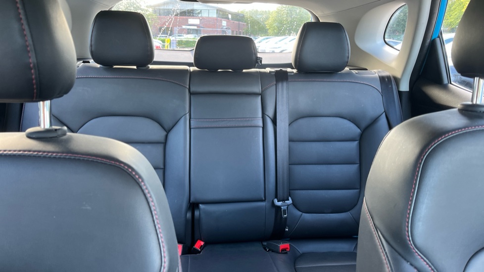 MG HS 1.5 T-GDI Excite 5dr DCT Petrol Hatchback - Image 15