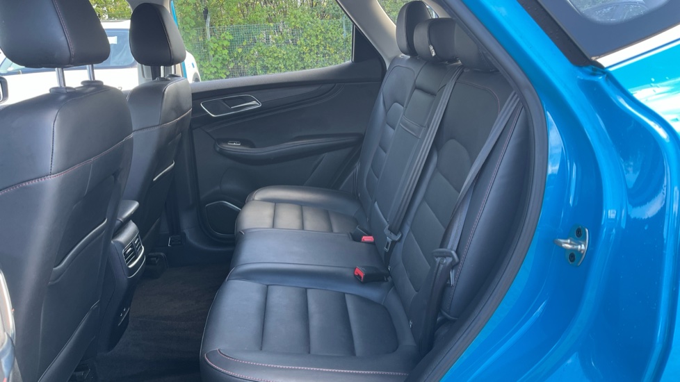 MG HS 1.5 T-GDI Excite 5dr DCT Petrol Hatchback - Image 16