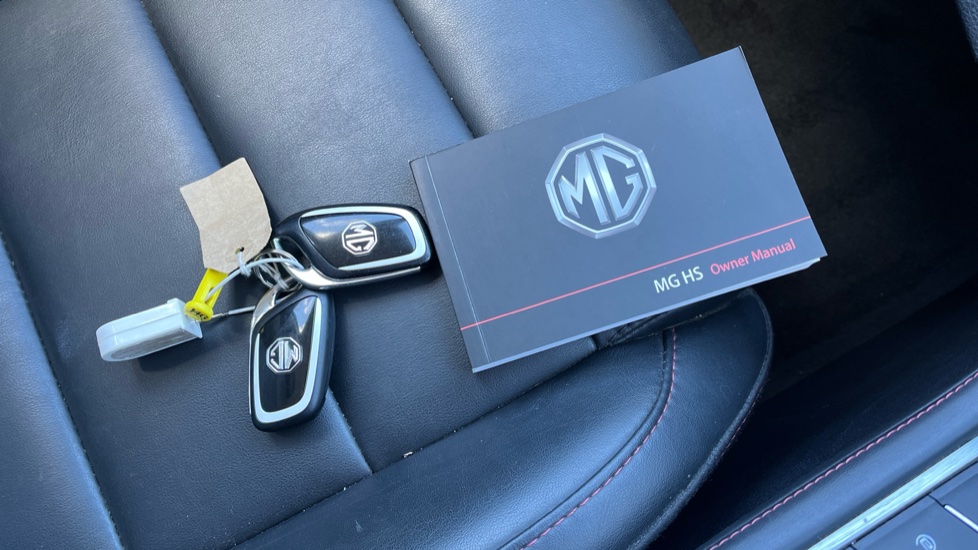 MG HS 1.5 T-GDI Excite 5dr DCT Petrol Hatchback - Image 19
