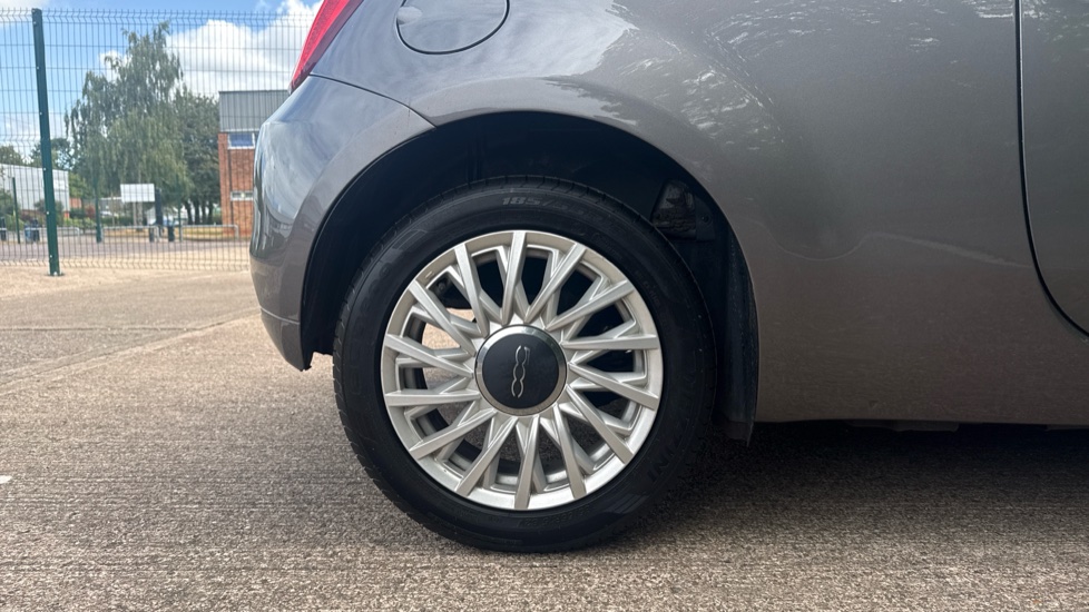 Fiat 500 1.0 Mild Hybrid Dolcevita [Part Leather] 3dr Petrol Hatchback - Image 7