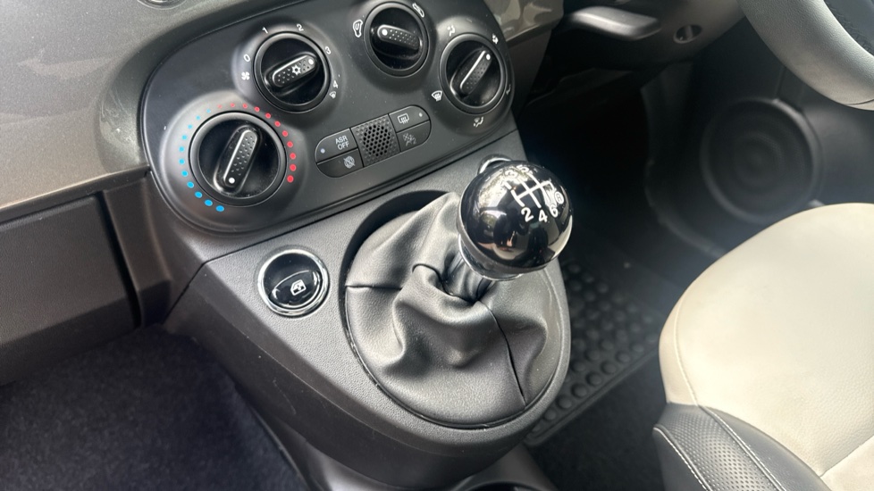 Fiat 500 1.0 Mild Hybrid Dolcevita [Part Leather] 3dr Petrol Hatchback - Image 13