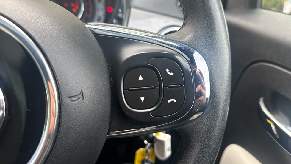 Fiat 500 1.0 Mild Hybrid Dolcevita [Part Leather] 3dr Petrol Hatchback - Image 23