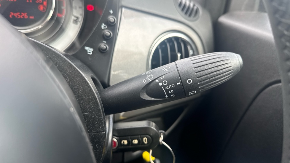 Fiat 500 1.0 Mild Hybrid Dolcevita [Part Leather] 3dr Petrol Hatchback - Image 28