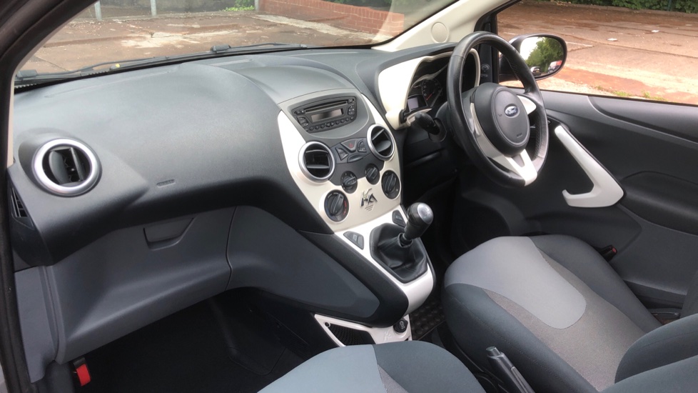 Ford Ka 1.2 Zetec 3dr [Start Stop] Petrol Hatchback - Image 9