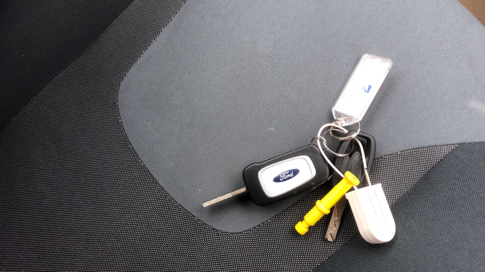 Ford Ka 1.2 Zetec 3dr [Start Stop] Petrol Hatchback - Image 19