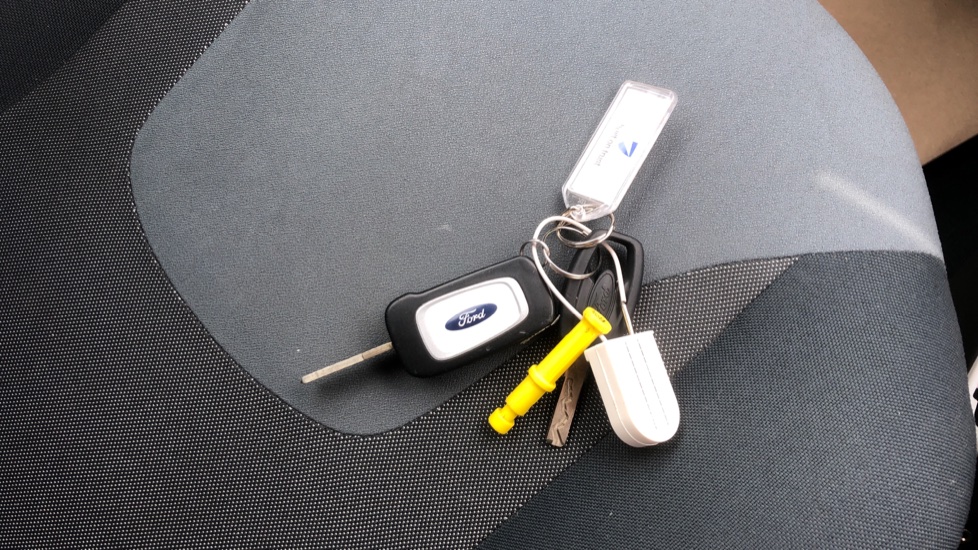 Ford Ka 1.2 Zetec 3dr [Start Stop] Petrol Hatchback - Image 20