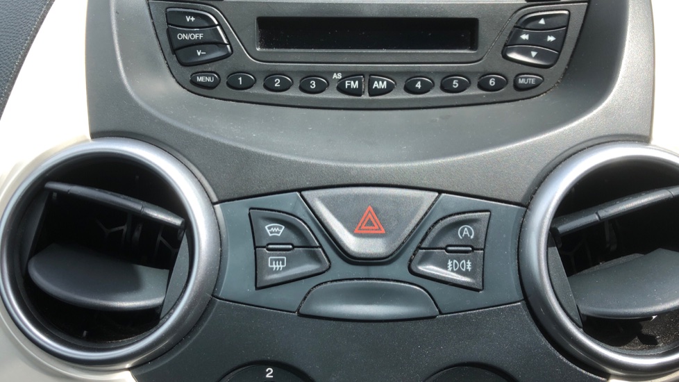 Ford Ka 1.2 Zetec 3dr [Start Stop] Petrol Hatchback - Image 25