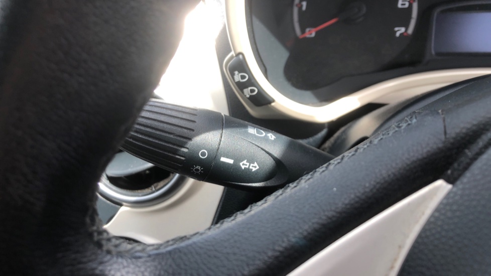 Ford Ka 1.2 Zetec 3dr [Start Stop] Petrol Hatchback - Image 26