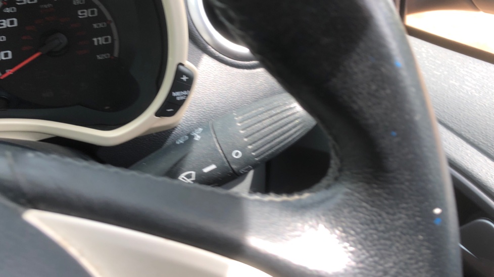 Ford Ka 1.2 Zetec 3dr [Start Stop] Petrol Hatchback - Image 27
