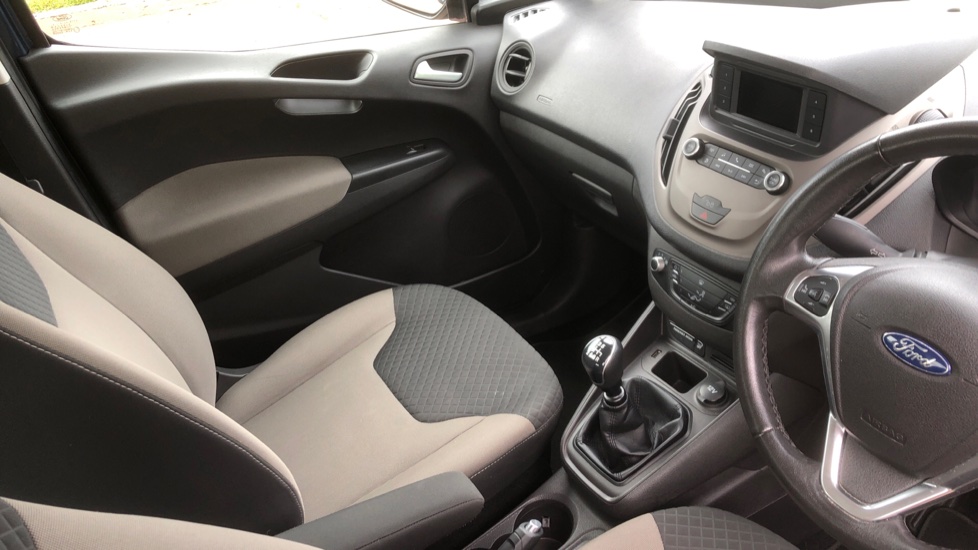 Ford Tourneo Courier 1.0 EcoBoost Zetec 5dr Petrol Estate - Image 14