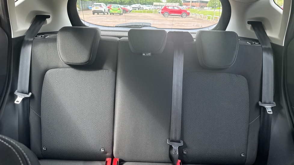 Ford Fiesta 1.1 Trend 5dr Petrol Hatchback - Image 15