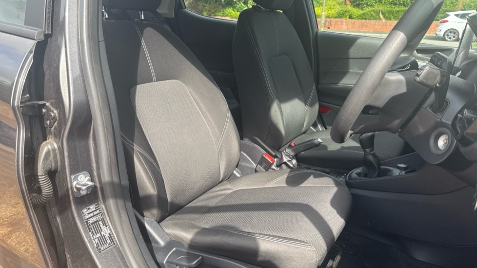 Ford Fiesta 1.1 Trend 5dr Petrol Hatchback - Image 31