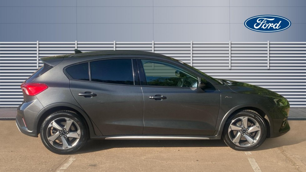 Ford Focus 1.0 EcoBoost 125 Active 5dr Petrol Hatchback - Image 5