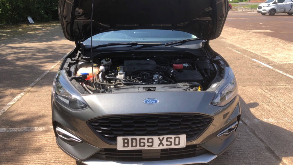Ford Focus 1.0 EcoBoost 125 Active 5dr Petrol Hatchback - Image 8