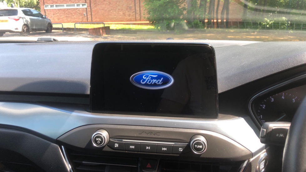 Ford Focus 1.0 EcoBoost 125 Active 5dr Petrol Hatchback - Image 12