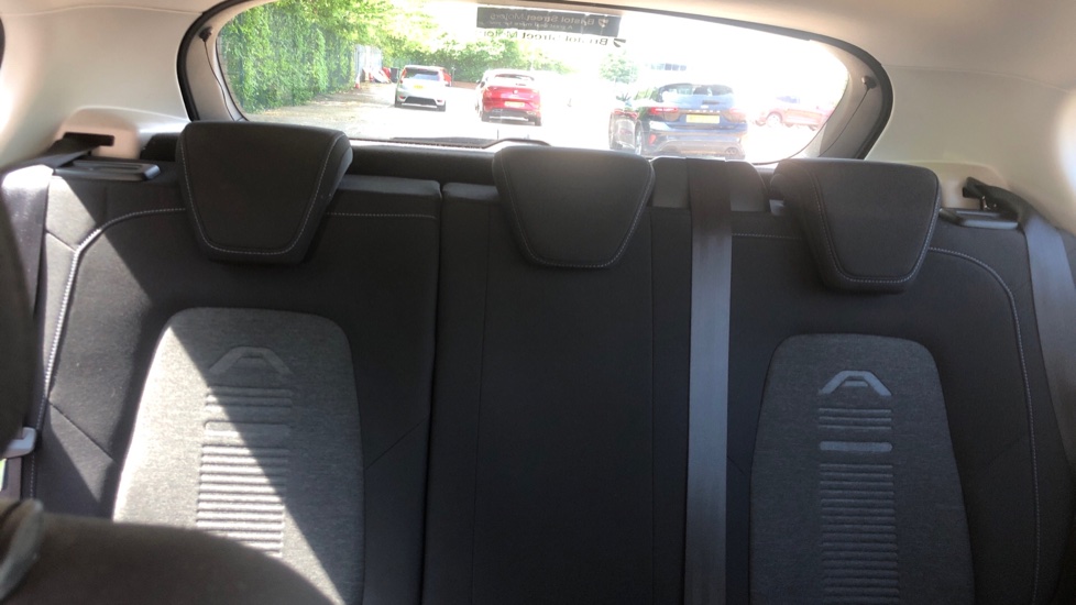 Ford Focus 1.0 EcoBoost 125 Active 5dr Petrol Hatchback - Image 15