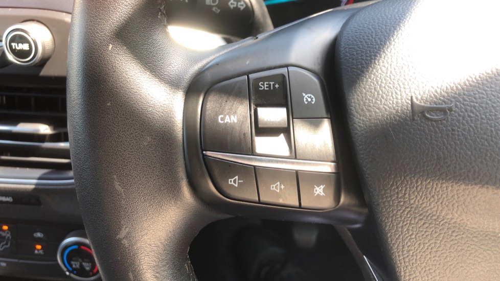 Ford Focus 1.0 EcoBoost 125 Active 5dr Petrol Hatchback - Image 27