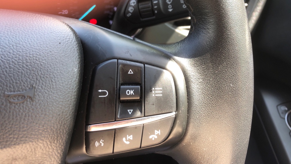 Ford Focus 1.0 EcoBoost 125 Active 5dr Petrol Hatchback - Image 28