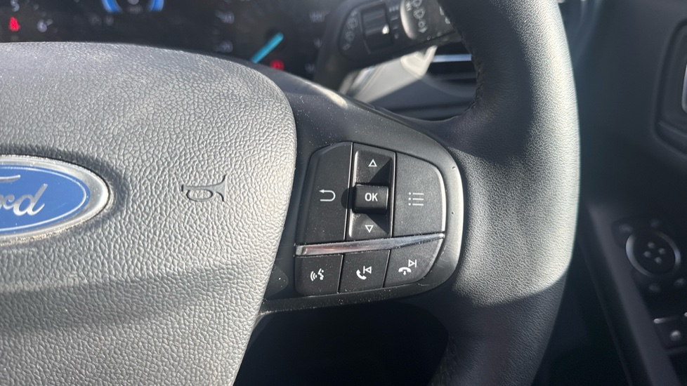 Ford Focus 1.0 EcoBoost 125 Active X 5dr Petrol Hatchback - Image 22