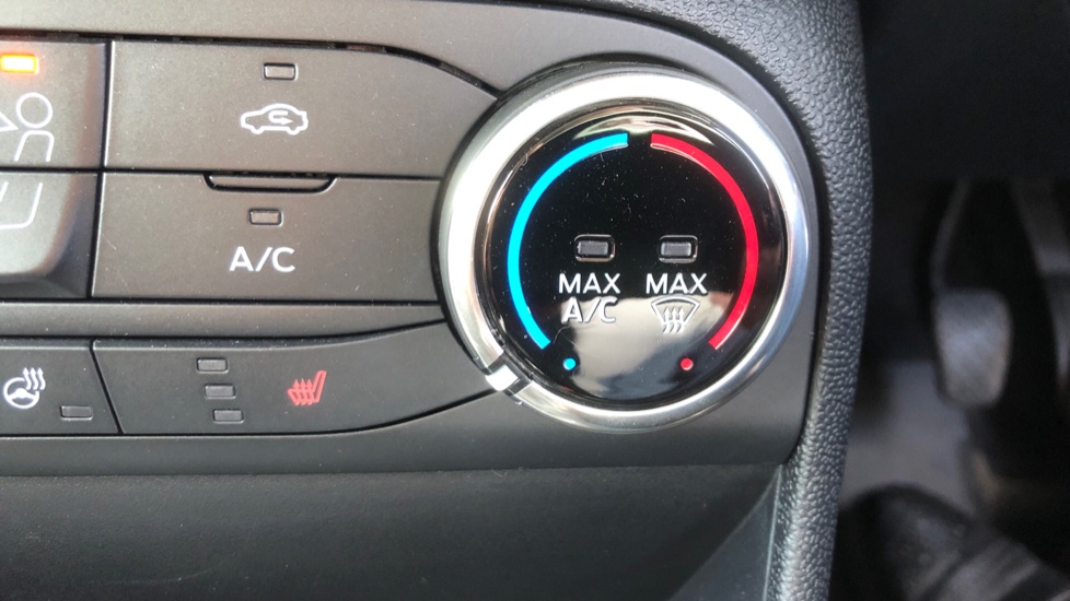 Ford Fiesta 1.0 EcoBoost Titanium 5dr Petrol Hatchback - Image 30