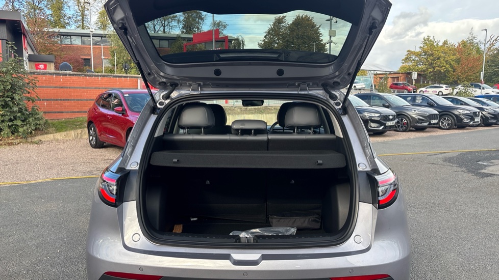 Geely Ex2 85kW Max 47kWh 5dr Auto Electric Hatchback - Image 4