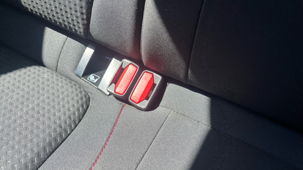 Ford Focus 1.0 EcoBoost 125 ST-Line 5dr Petrol Hatchback - Image 17