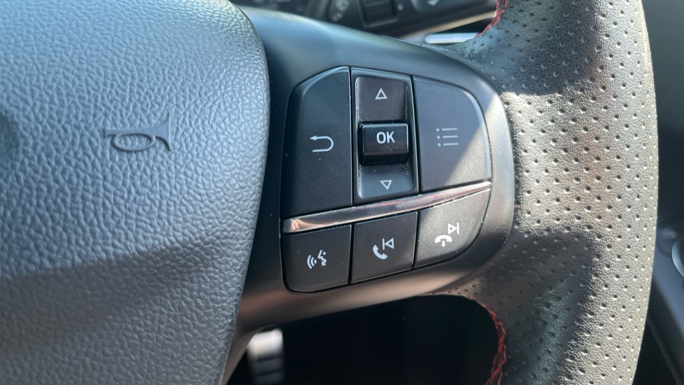 Ford Focus 1.0 EcoBoost 125 ST-Line 5dr Petrol Hatchback - Image 25