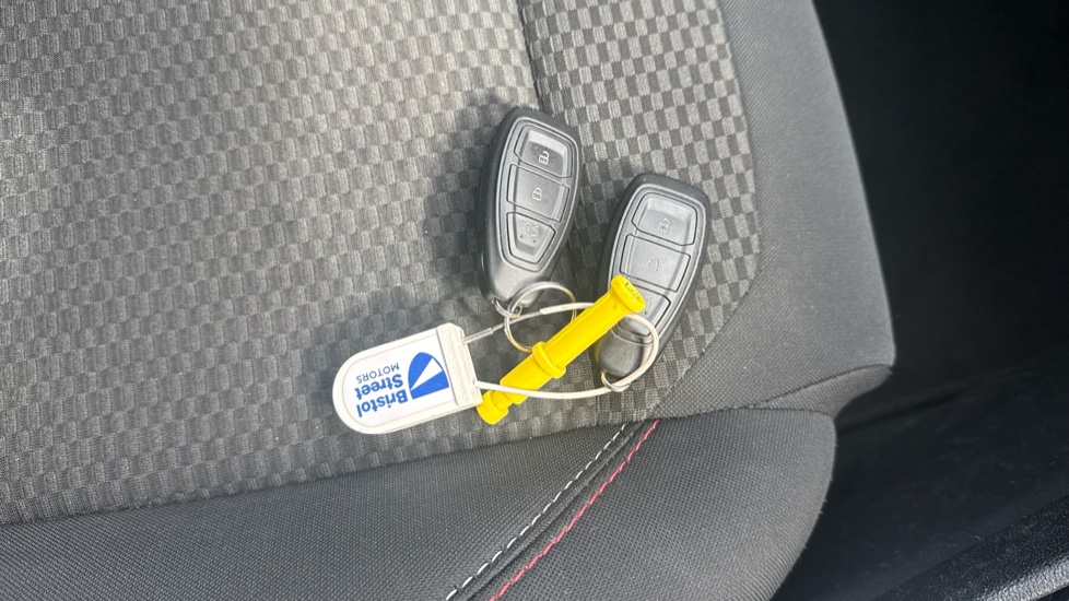 Ford Fiesta 1.0 EcoBoost 140 ST-Line 5dr Petrol Hatchback - Image 20