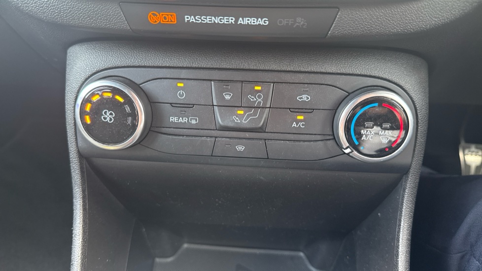 Ford Fiesta 1.0 EcoBoost 140 ST-Line 5dr Petrol Hatchback - Image 27