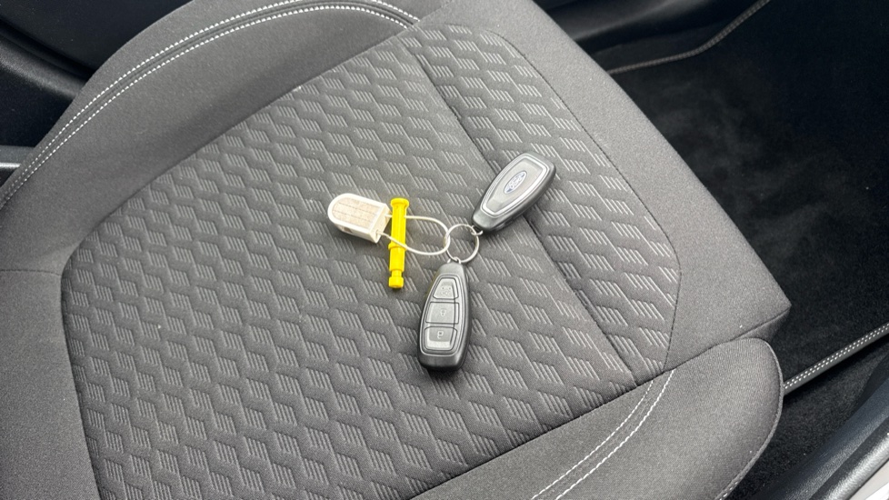 Ford Fiesta 1.0 EcoBoost Titanium 5dr Petrol Hatchback - Image 20
