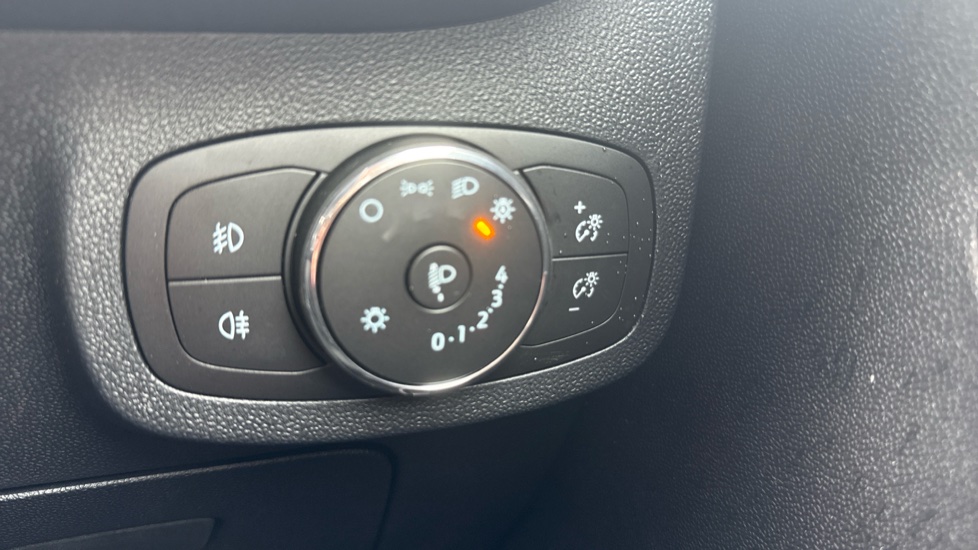 Ford Fiesta 1.0 EcoBoost Titanium 5dr Petrol Hatchback - Image 21