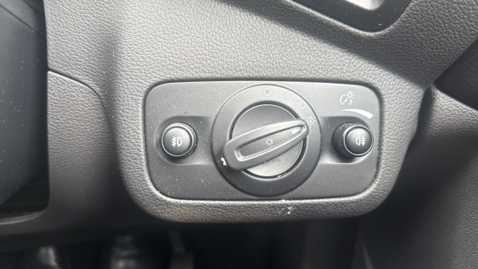 Ford Kuga 1.5 TDCi Titanium X 5dr 2WD Diesel Estate - Image 29