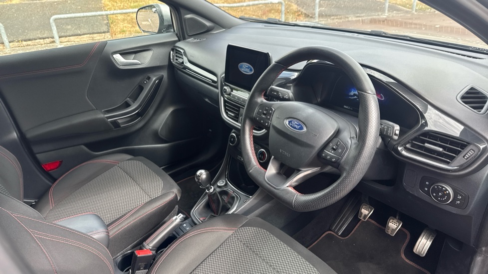 Ford Puma 1.0 EcoBoost Hybrid mHEV ST-Line 5dr Petrol Hatchback - Image 11